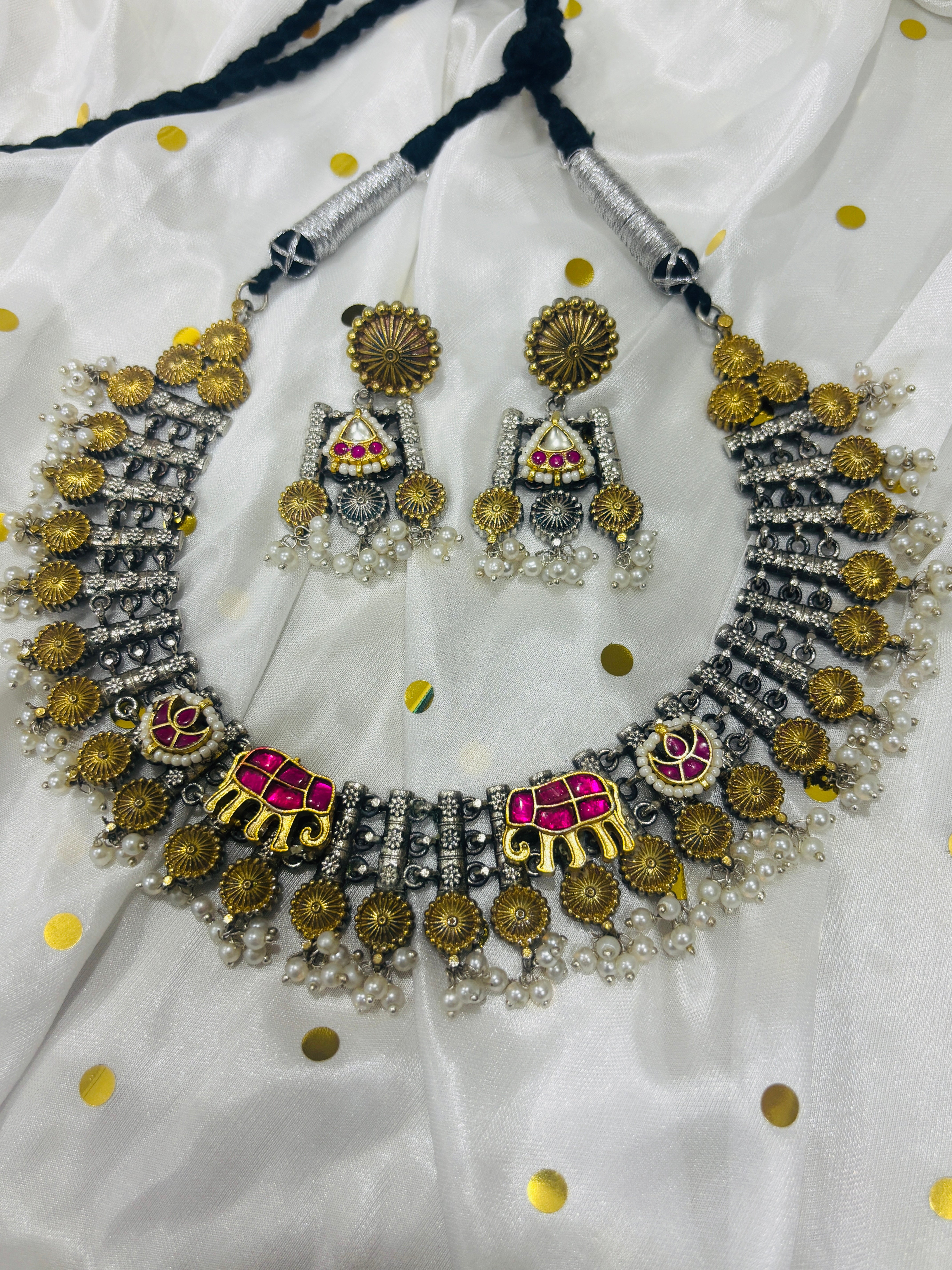 silver short necklace