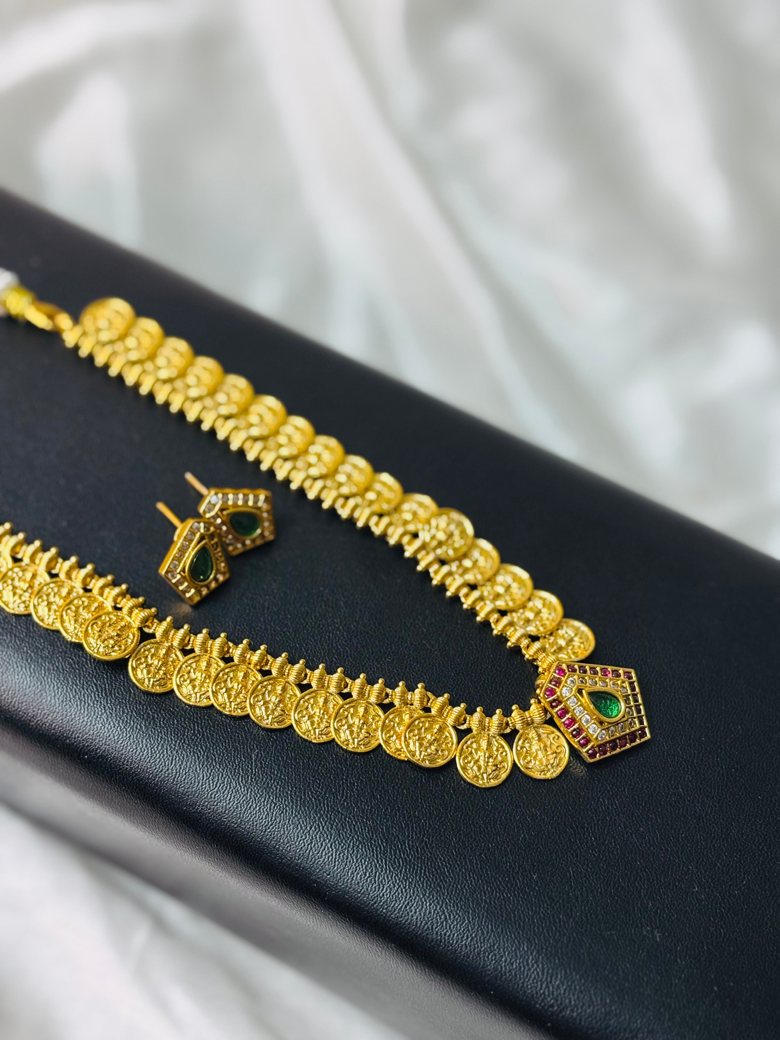 Traditional Gold Necklace