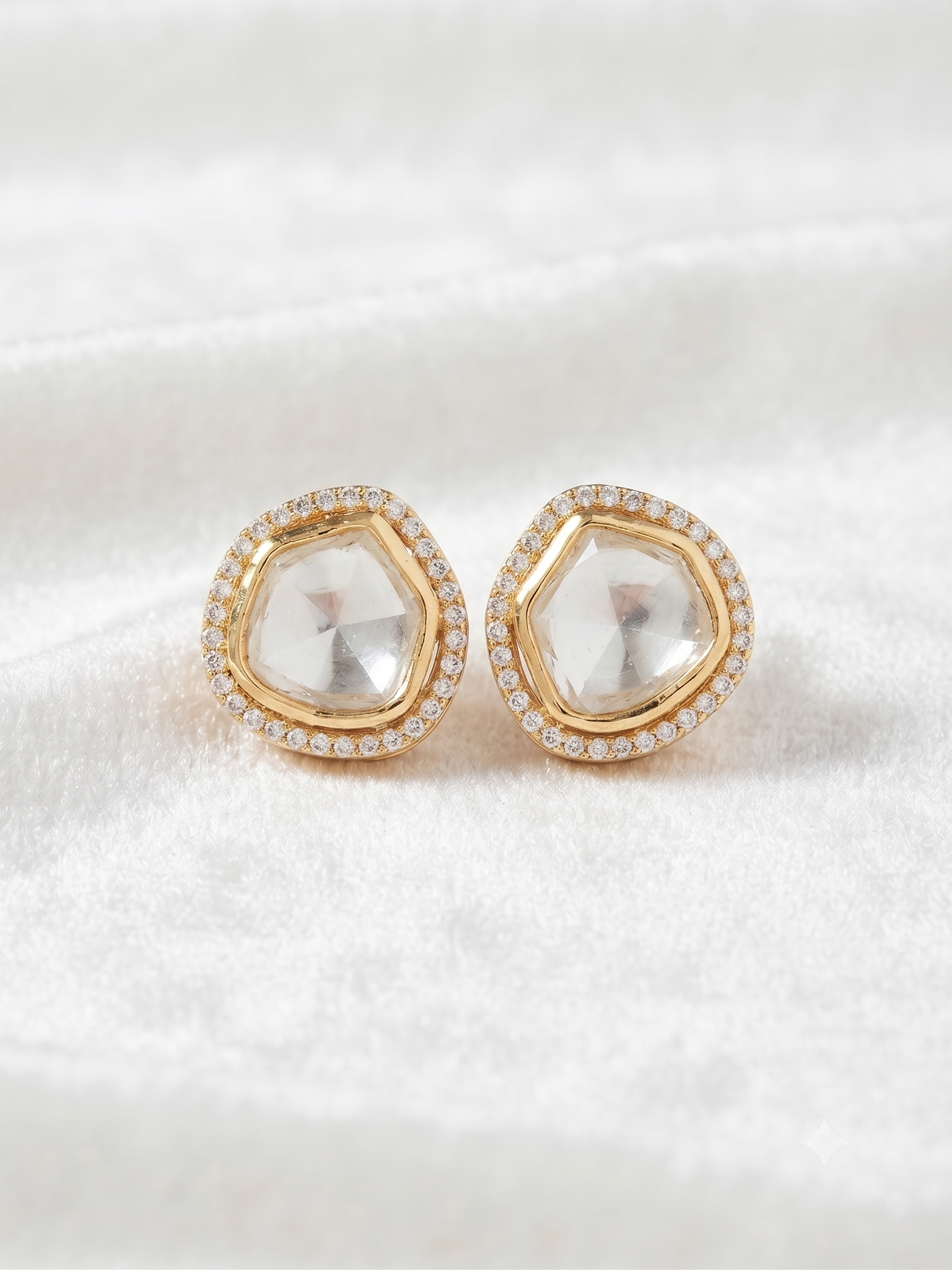 Solitaire Polki Halo Studs