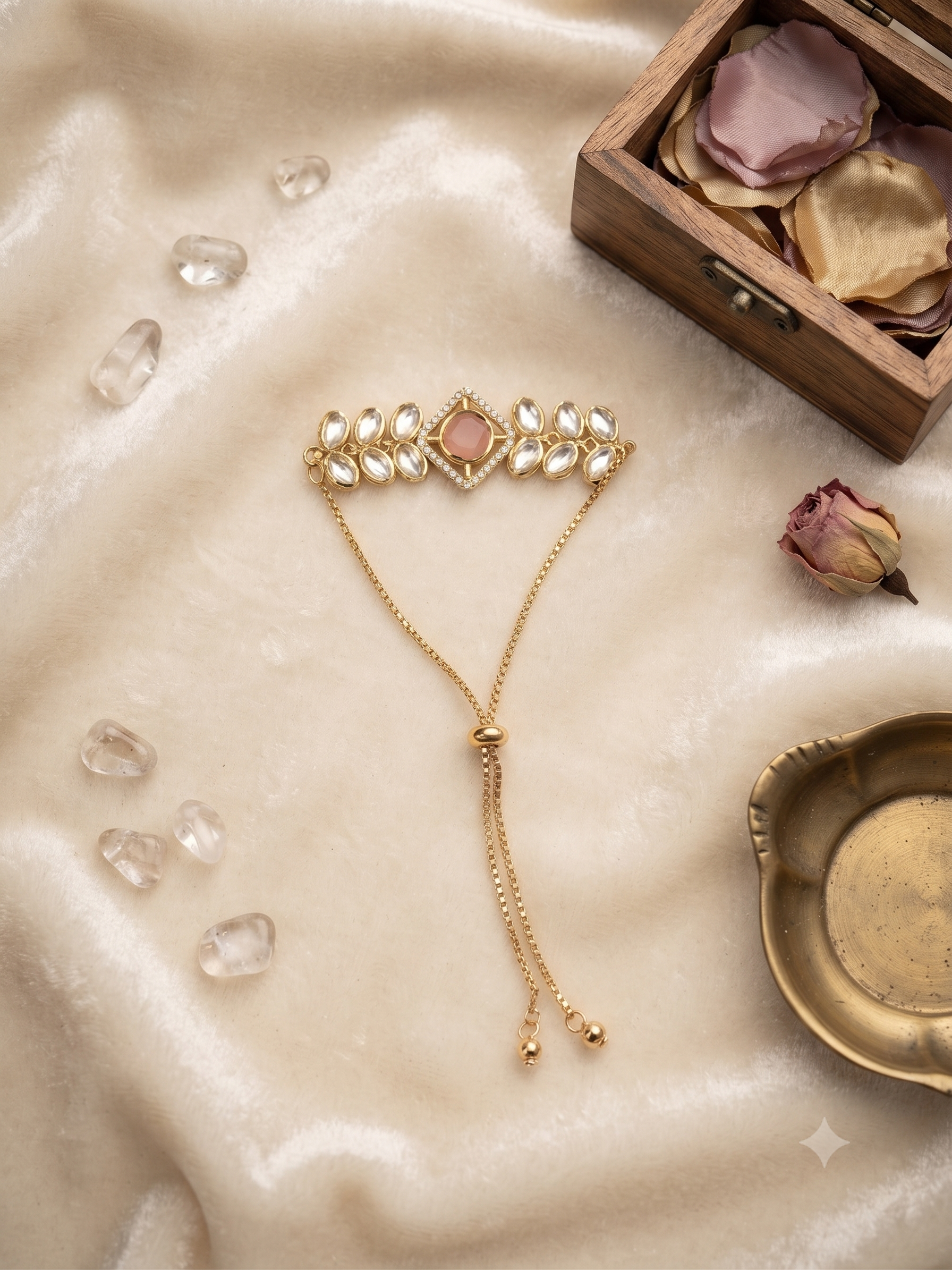 Elite Kundan Haathphool