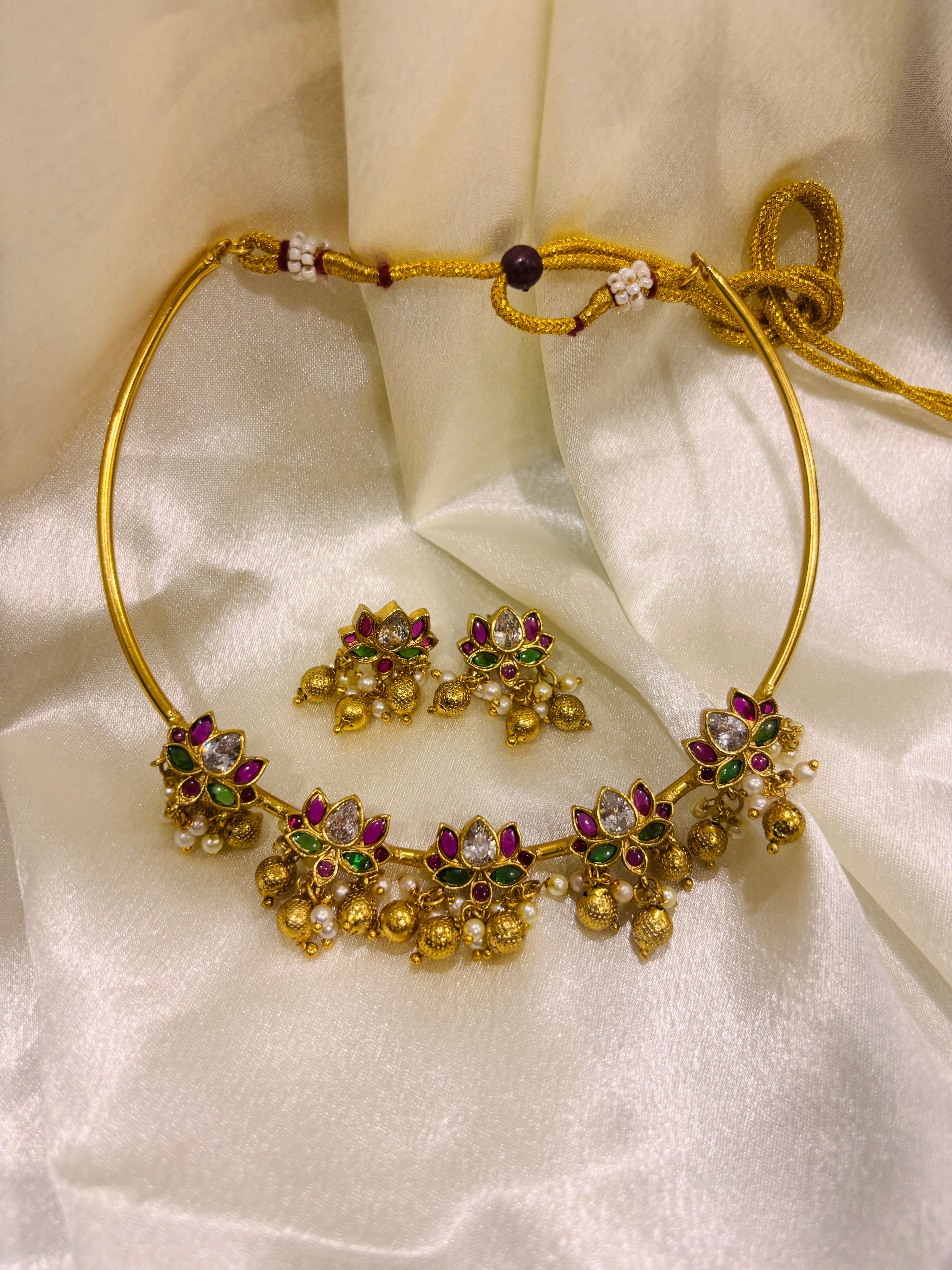 Traditional Gold-Plated Necklace Set